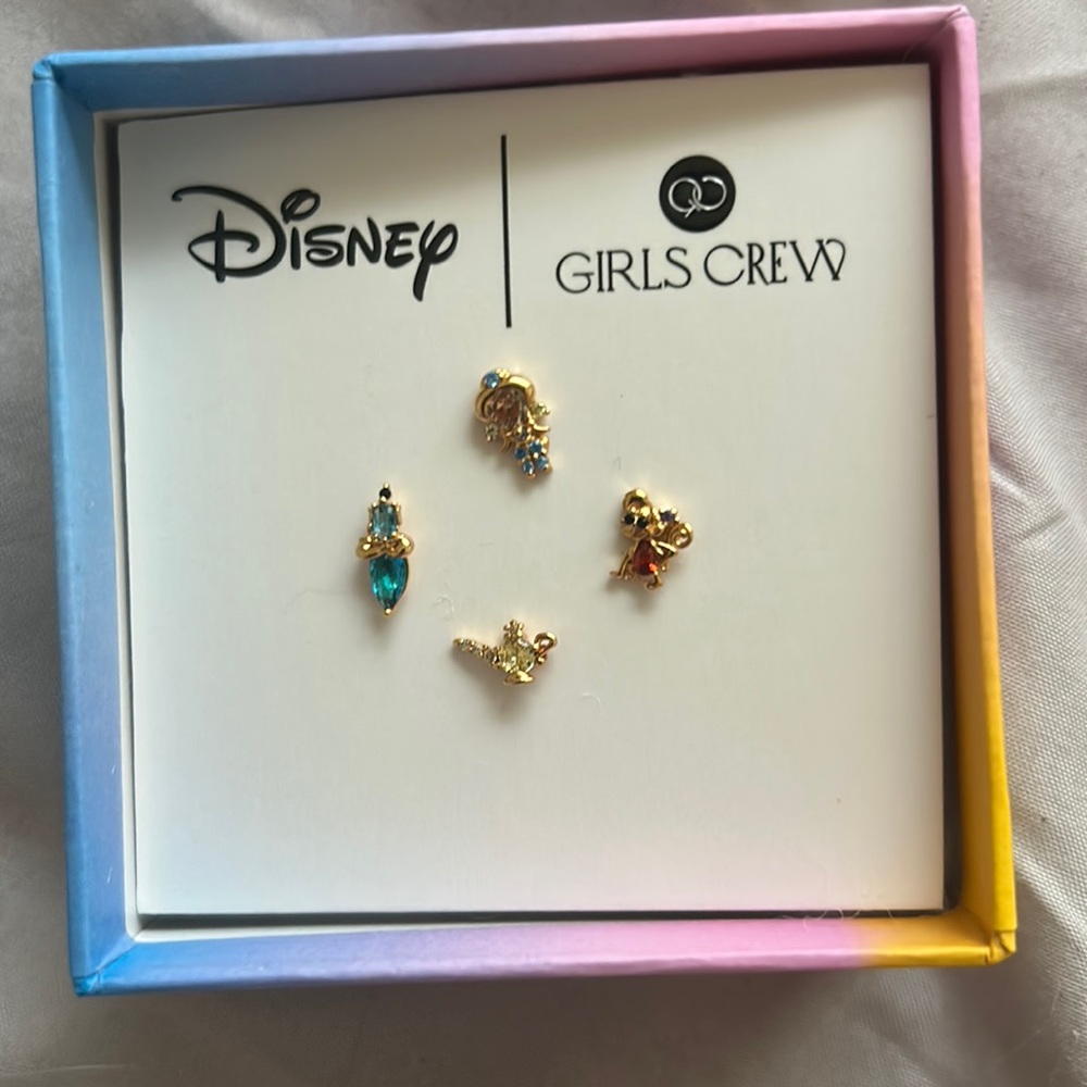 New! Never Worn! Disney Girls Crew Jasmine Earrings